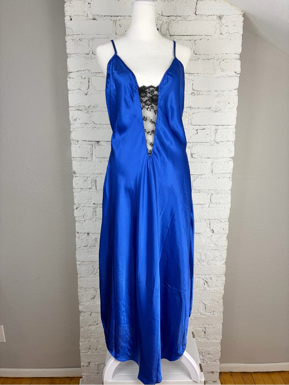 Delicates VTG Royal Blue Satin Black Lace Midi Slip Lingerie Nightie Dress Large